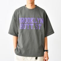 ヘビーウェイト カレッジプリントTシャツ（BROOKLYN）の商品ページはコチラ