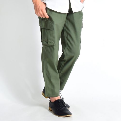 カーゴパンツ（cargo pants）